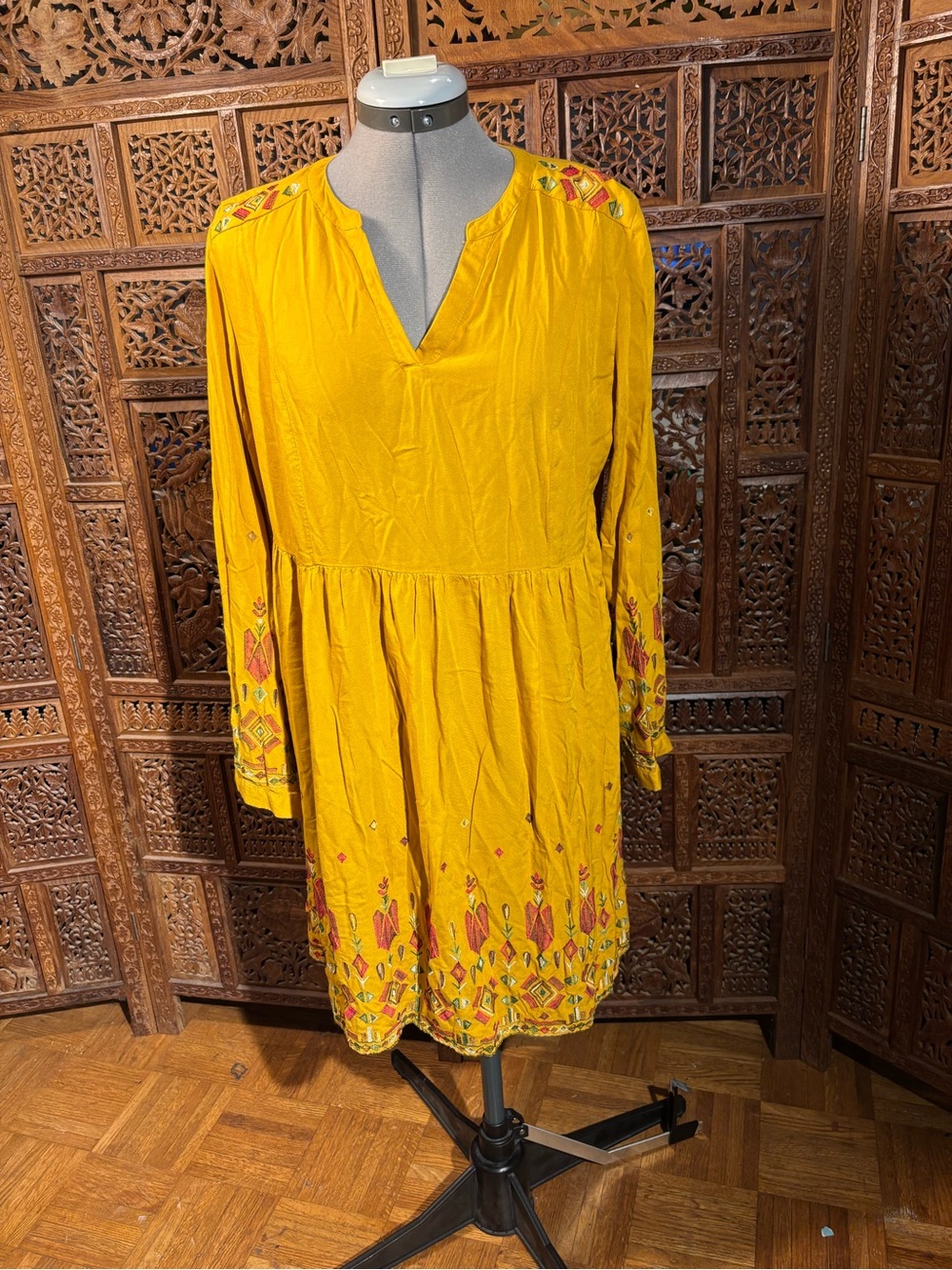 beachlunchlounge Mustard Long-Sleeve Embroidered Women’s Dress